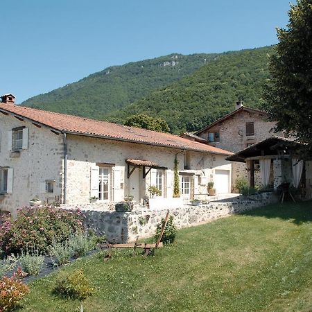 L'Estapade Des Tourelons Bed & Breakfast Сан-Жан-ан-Ройан Екстериор снимка